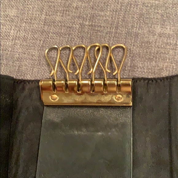 100% authentic Chanel caviar key case - Picture 6 of 7